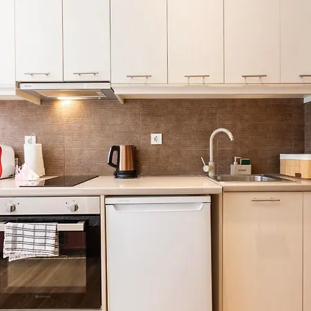 Domenicas Corfu * Alepou