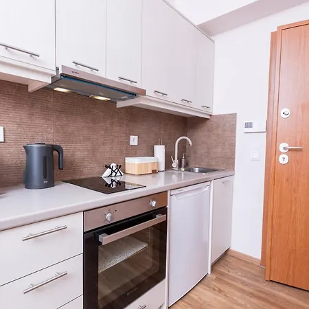 Domenicas Corfu Alepou