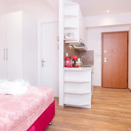 Domenicas Corfu Апартаменты